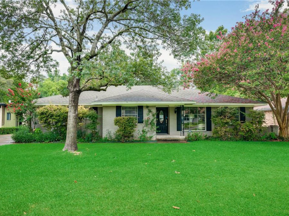 10222 Vinemont Street home for sale Dallas