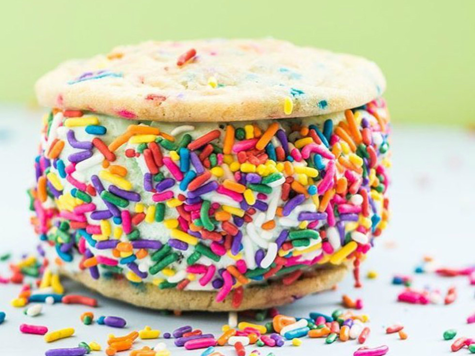 California Dessert Shop Imports Giant Ice Cream Sandwiches To Dallas Culturemap Dallas