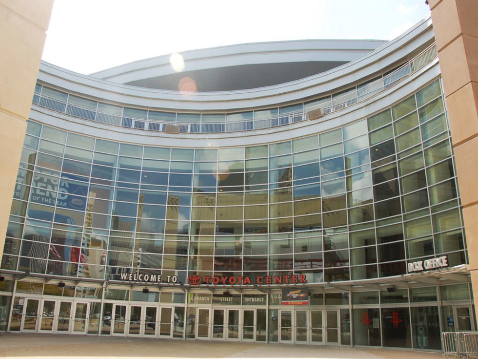 Toyota center караганда