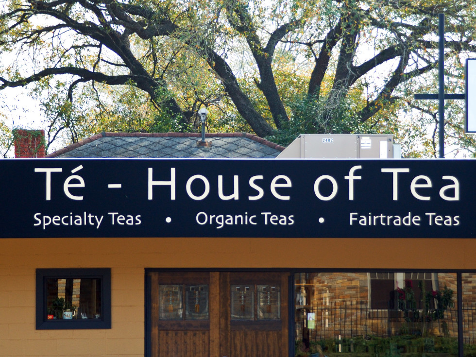 Our favorite things Swingin' at House of Tea (with video) CultureMap