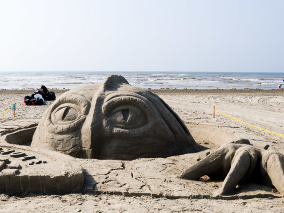 News_Galveston_sandcastle
