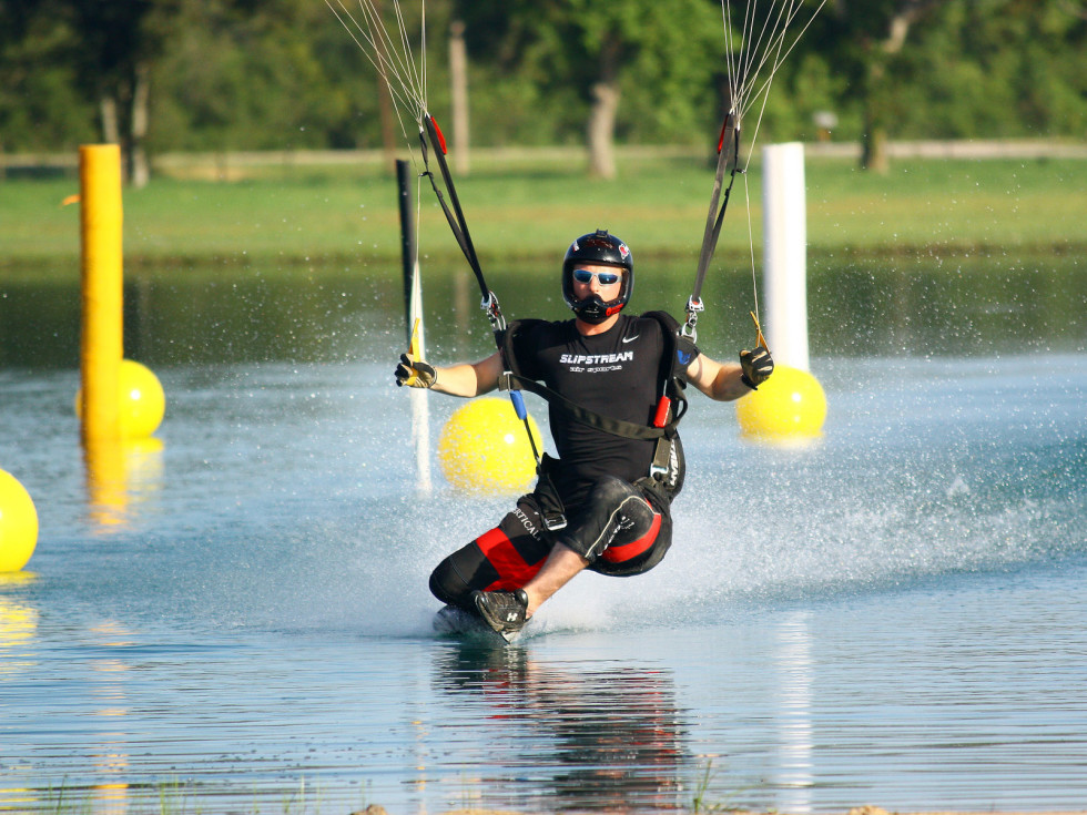 News_skydiving_Stuart Schoenfeld
