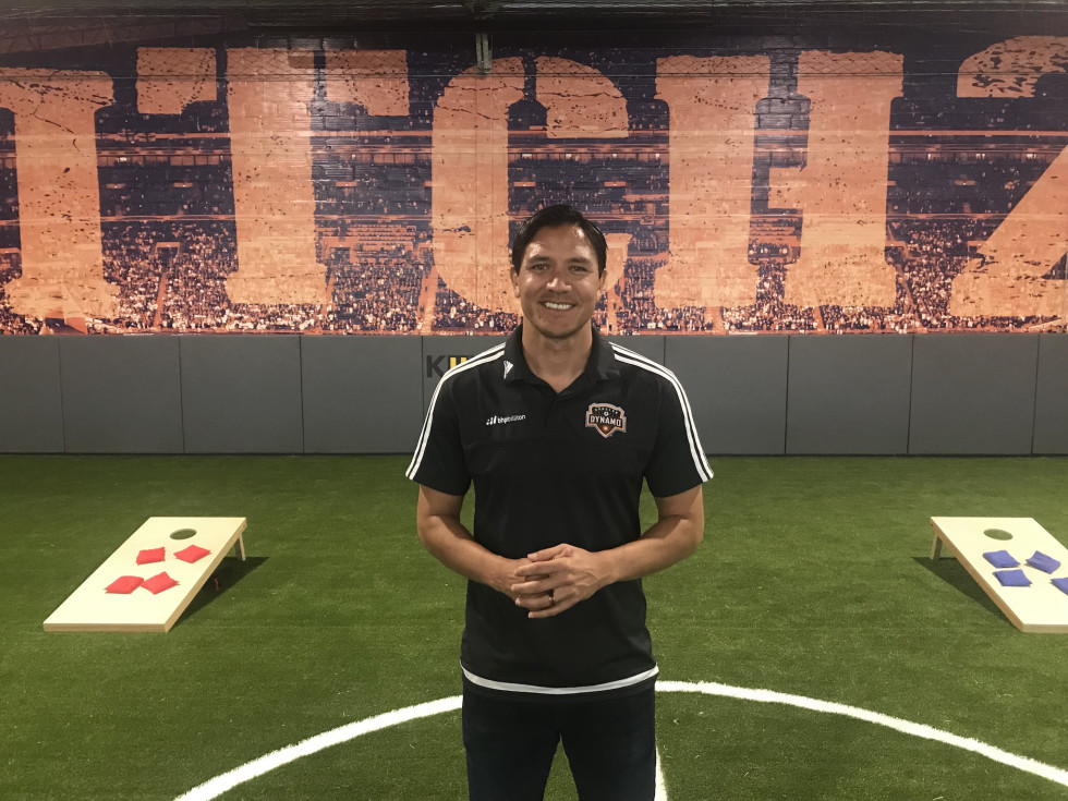 Brian Ching Pitch 25