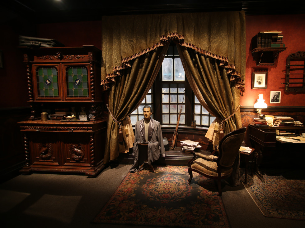 HMNS: International Exhibition of Sherlock Holmes