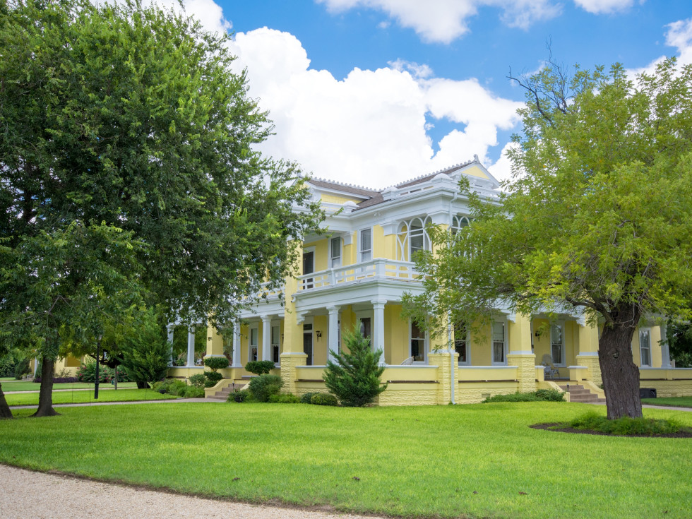 Taylor Mansion Estate and Crystal Ballroom