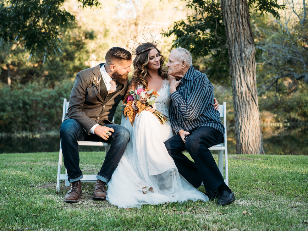 Alysa Thornely Matthew Reininger wedding