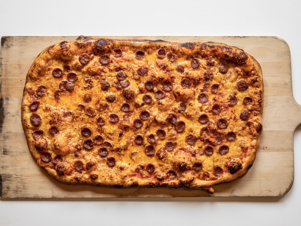Vinny's pepperoni pizza