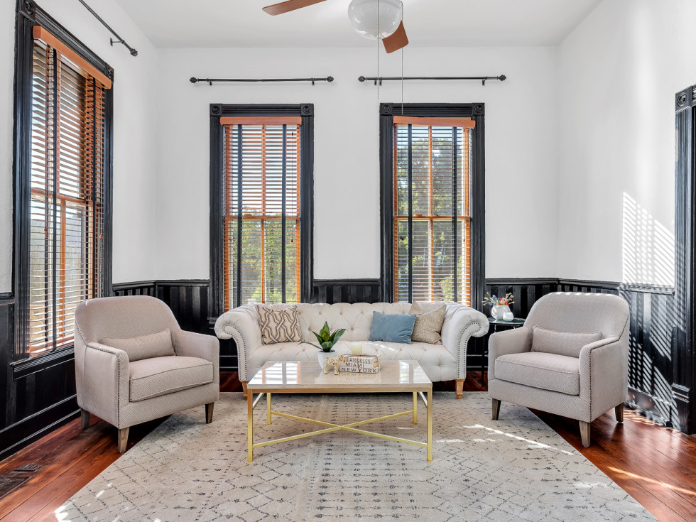 1110 East 8th Street
