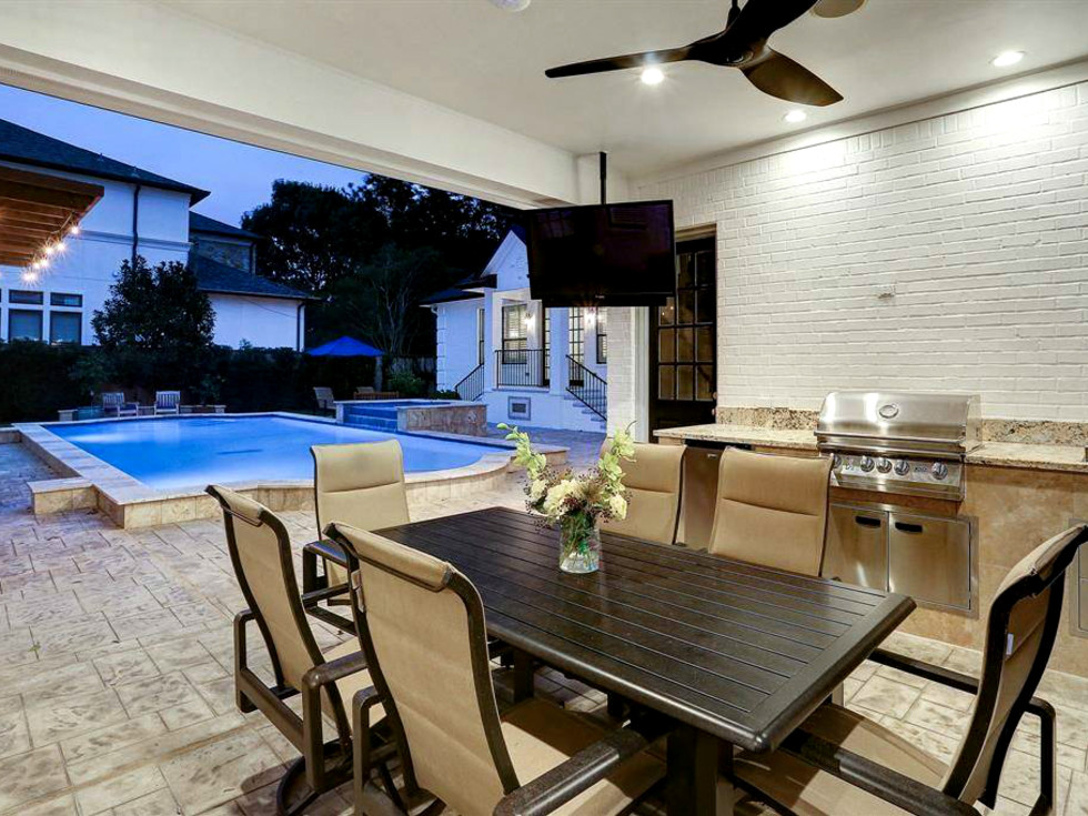 Tom Herman home for sale outdoor kitchen