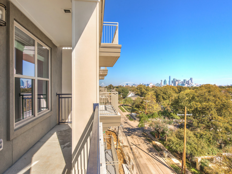 New Oak Cliff apartments dish out tasty Arts gathering