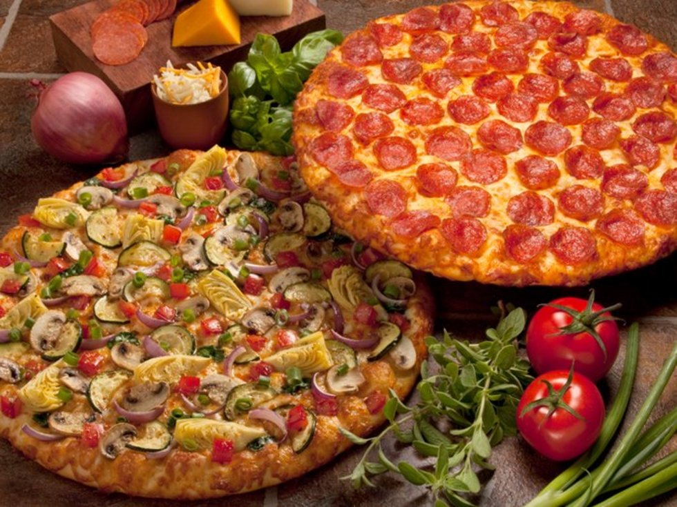 Unique round table pizza lunch menu California Restaurant Chain Round Table Orders Up Pizza For Smu Dallas Culturemap