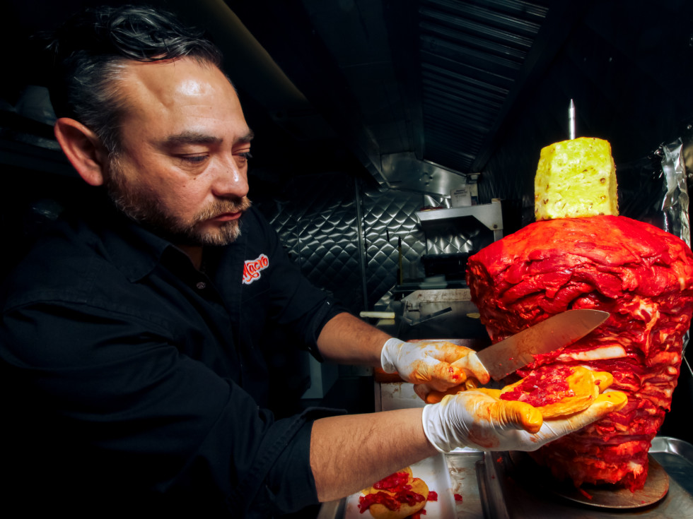 Saul Obregon La Macro trompo taco