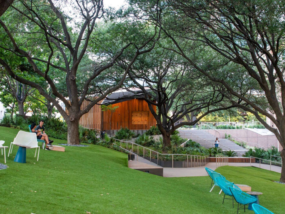 Fareground food hall lawn