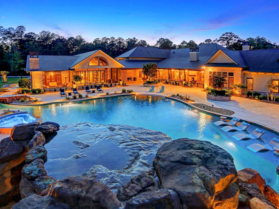 Slideshow Texas mansion with personal lazy river drifts onto market