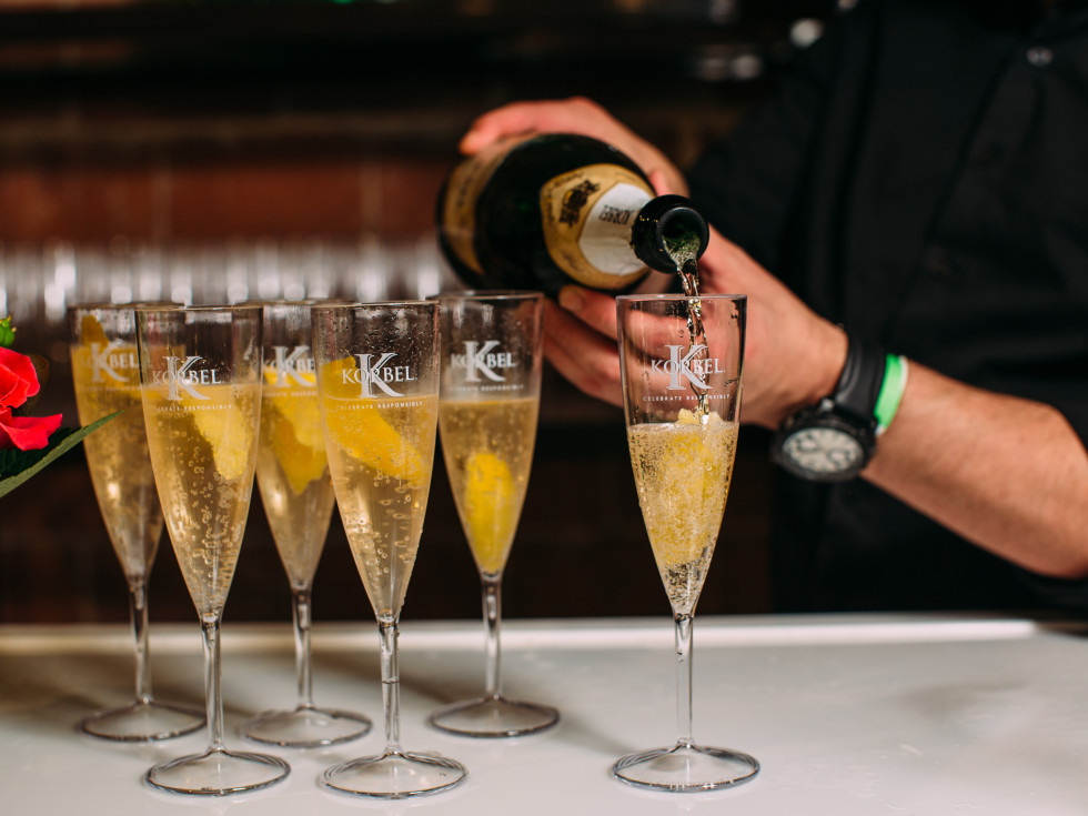 Korbel champgane, bubbly, sparkling