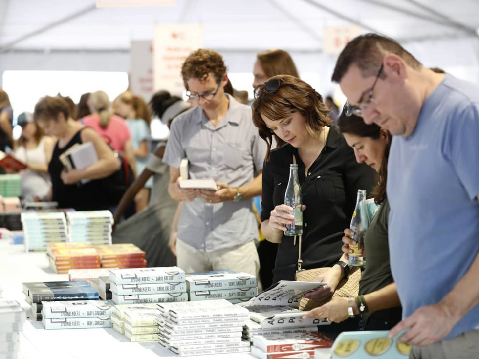 Texas Book Festival people reading