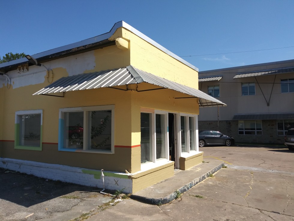 Tavern Market in progress