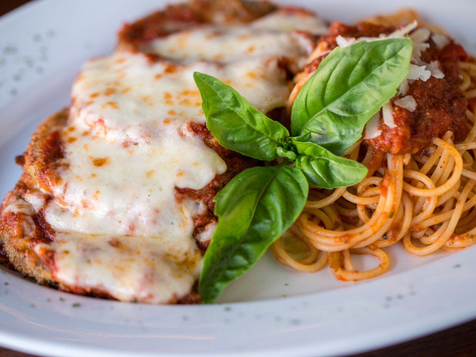 Bacaro Kitchen & Wine Bar chicken parmesan
