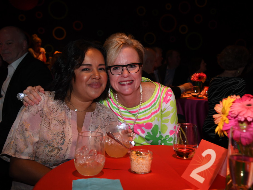 Nuri Pina, Cynthia Hodgkins