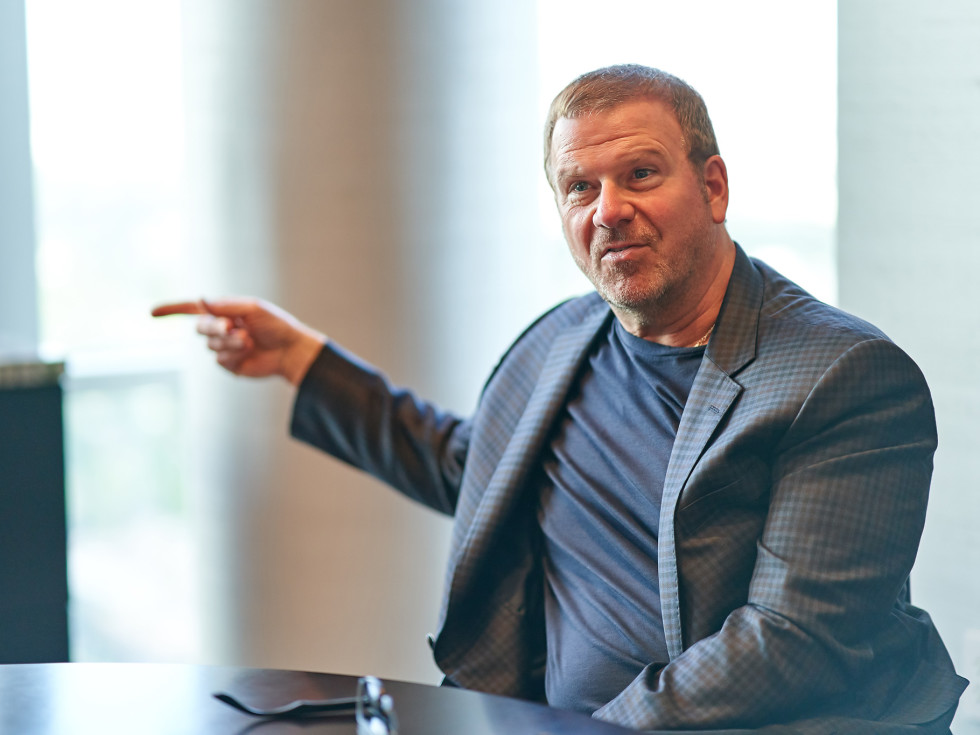 Tilman Fertitta Shut Up and Listen book pointing
