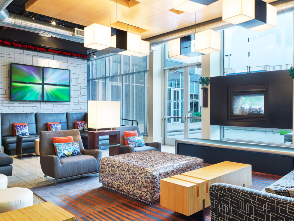 Aloft Plano Remix Lounge