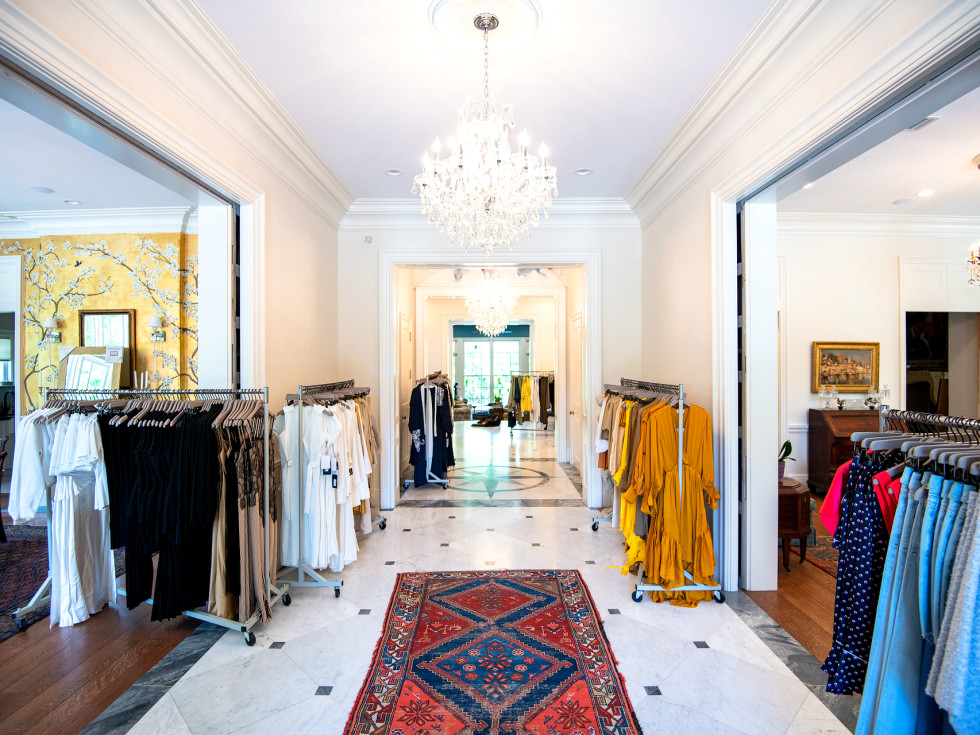Chic Colorado boutique pops up in River Oaks for luxe shopping spree