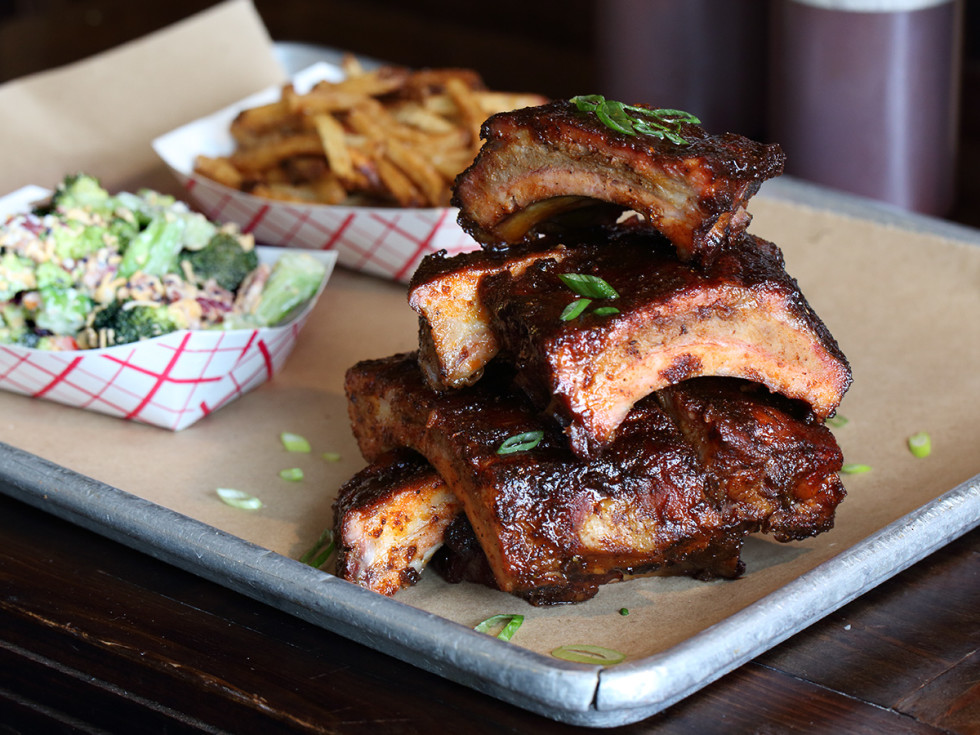 Dallas Gets Taste Of St Louis Bbq With Debut Of Sugarfire Smoke House Culturemap Dallas