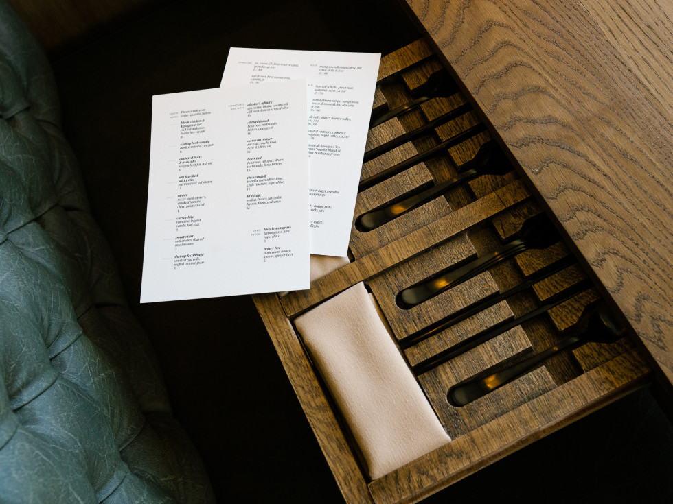 hestia dining room table