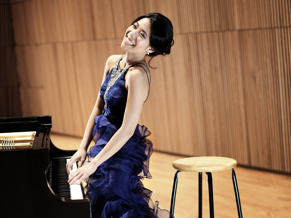 Joyce Yang horiz