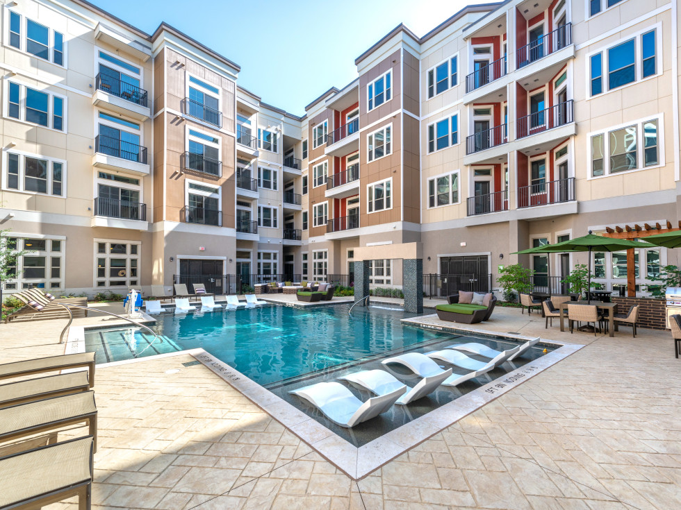 Waterford Market Frisco apartments