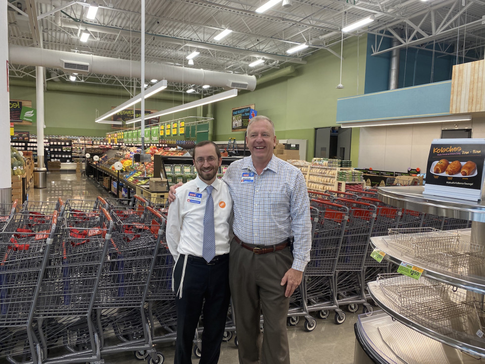 Massive New Meyerland H E B Keeps Kosher In Grand 2 Story Space Culturemap Houston