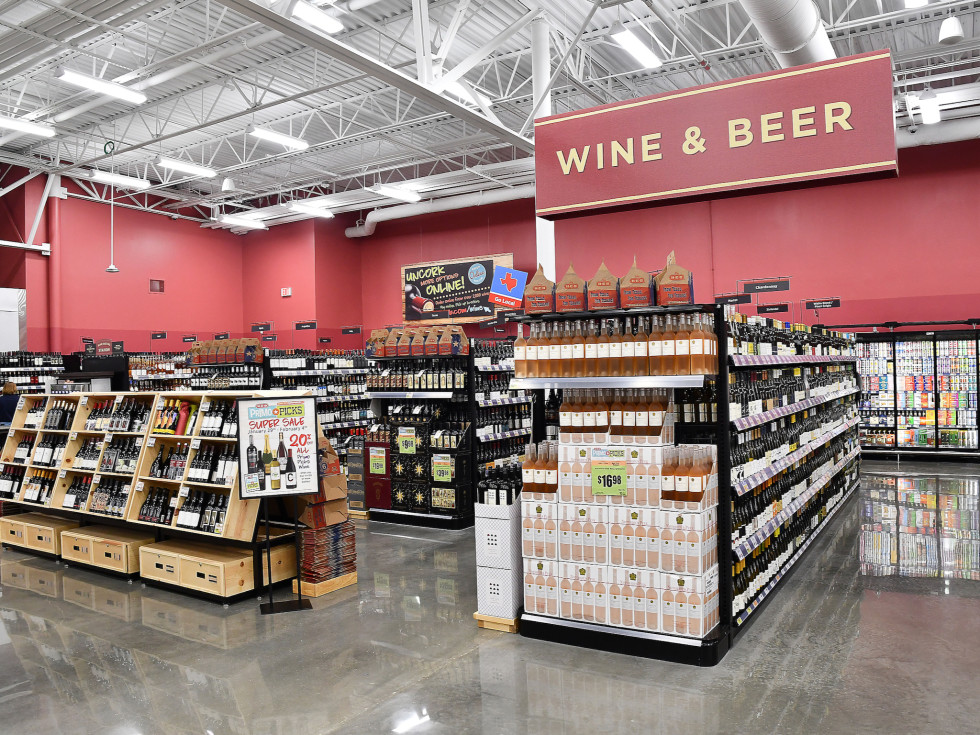 Massive New Meyerland H E B Keeps Kosher In Grand 2 Story Space Culturemap Houston