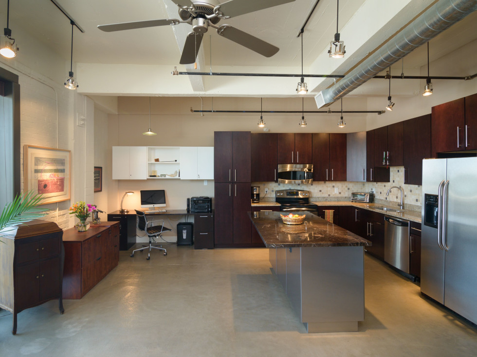 SA_831 S Flores St #2306