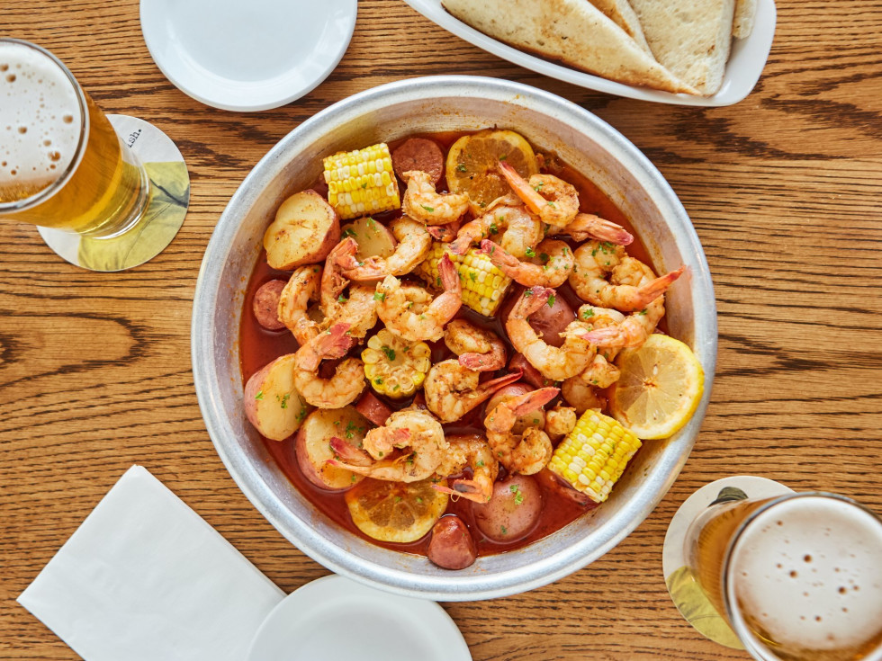5 Things To Know In Sa Food Seafood Eatery Swims Into Far West Side Culturemap San Antonio
