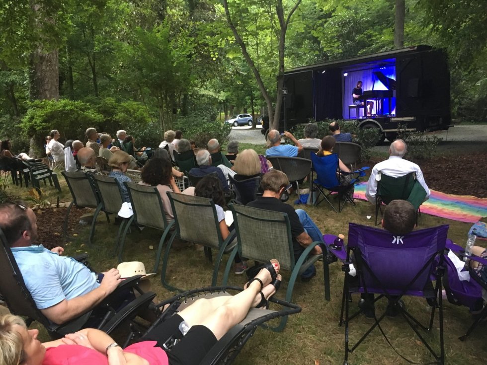 DSO, concert truck