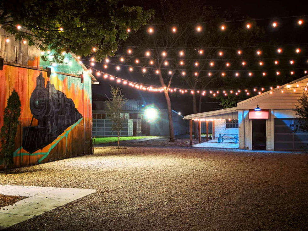 Cocktail And Pizza Patio Debuts In Buzzy Upcoming Fort Worth District Culturemap - Yard Art Patio Fort Worth Cocktail And Pizza Patio Debuts In Buzzy Upcoming Fort Worth District Culturemap - Yard Art Patio Fort Worth