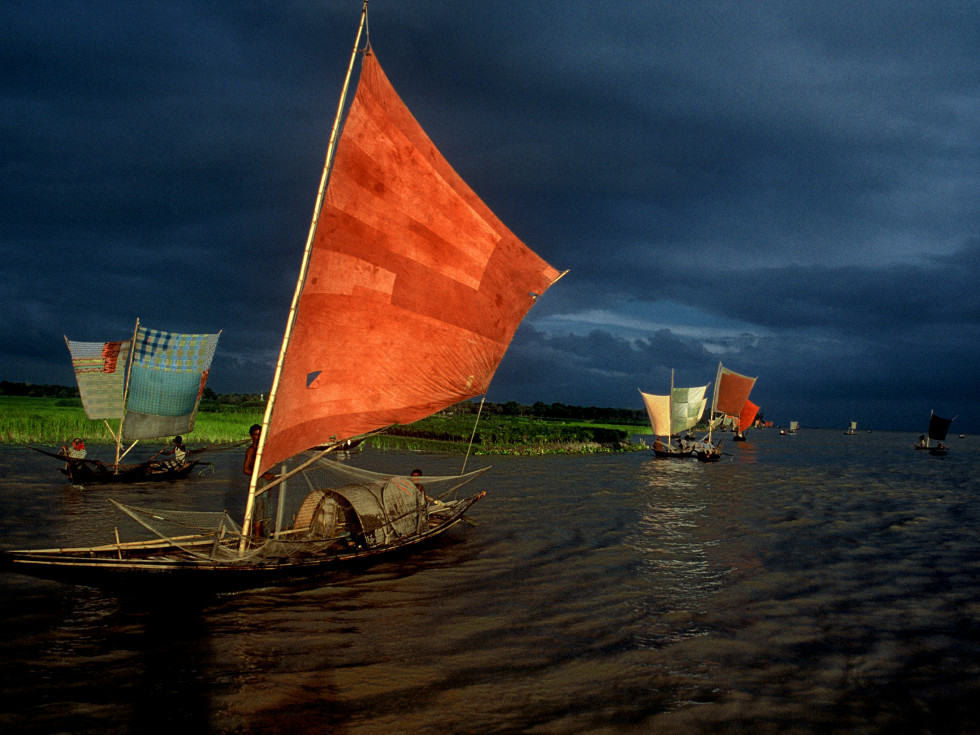 Asia Society: Shahidul Alam, Sailboat Fishing for Ilish