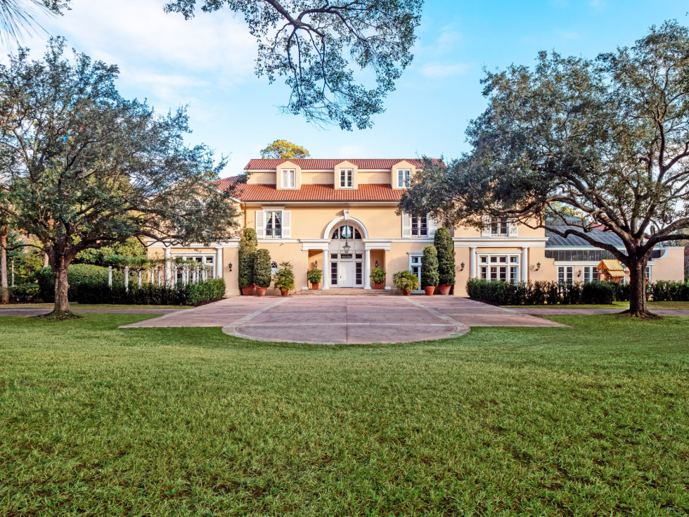 Gerald Hines Villa estate for sale 2920 Lazy Lane
