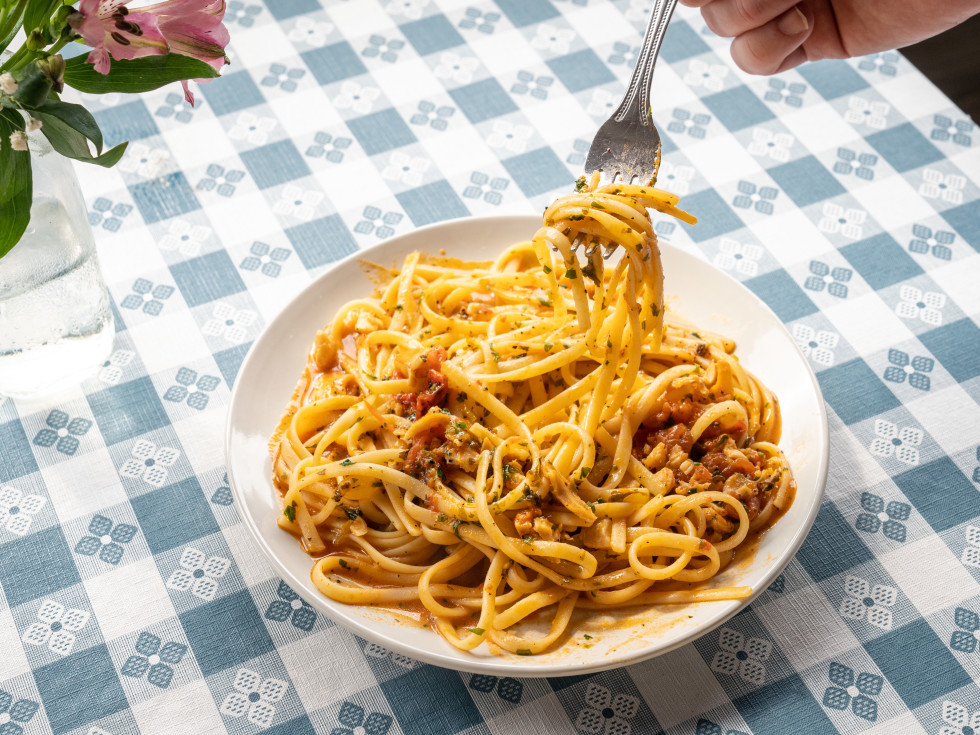 Fegen's linguine and clam sauce
