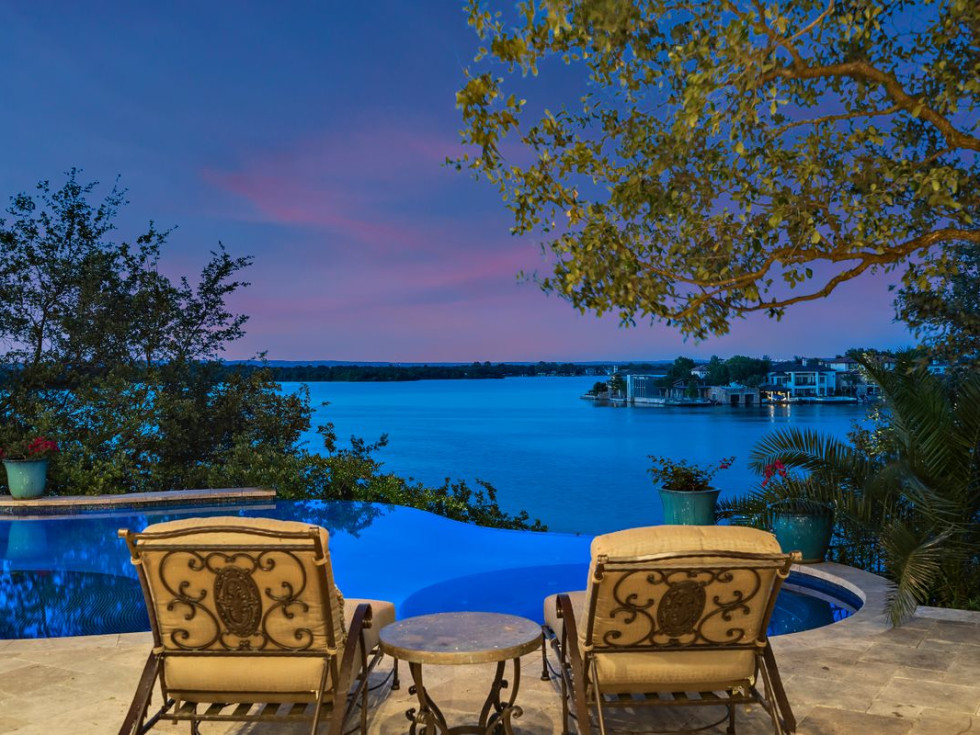 1313 Apache Tears Lake LBJ home