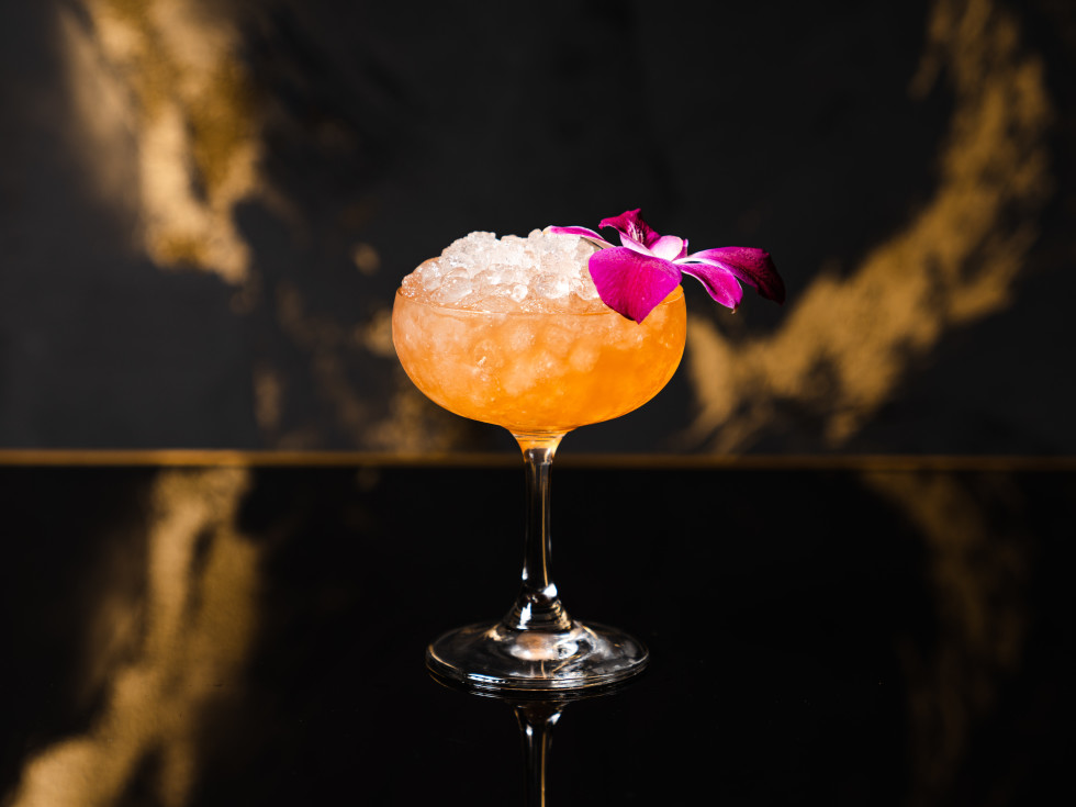 Daisy Buchanan Lounge Not-a-Colada