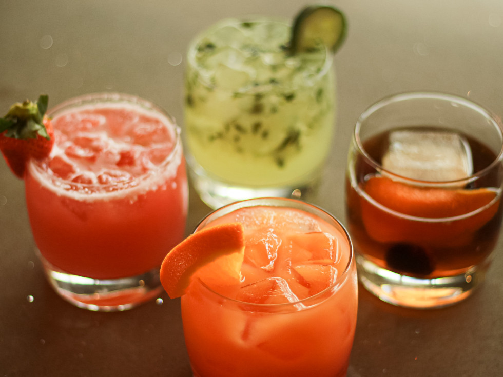 Nine Flags Bar cocktails