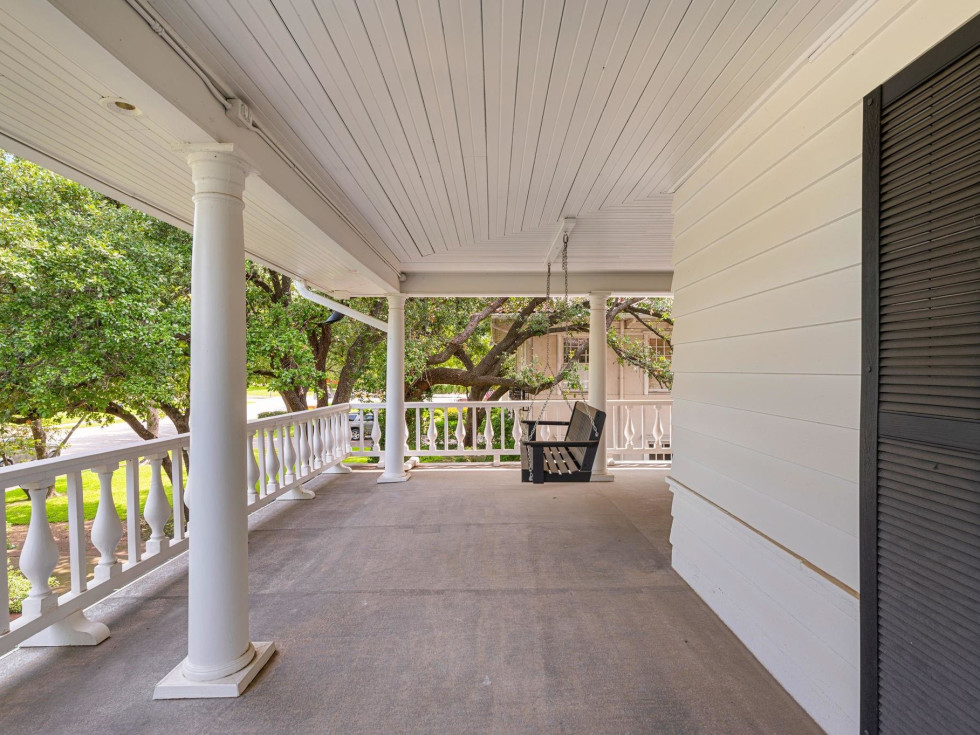 3815 Beverly Dr. Highland Park