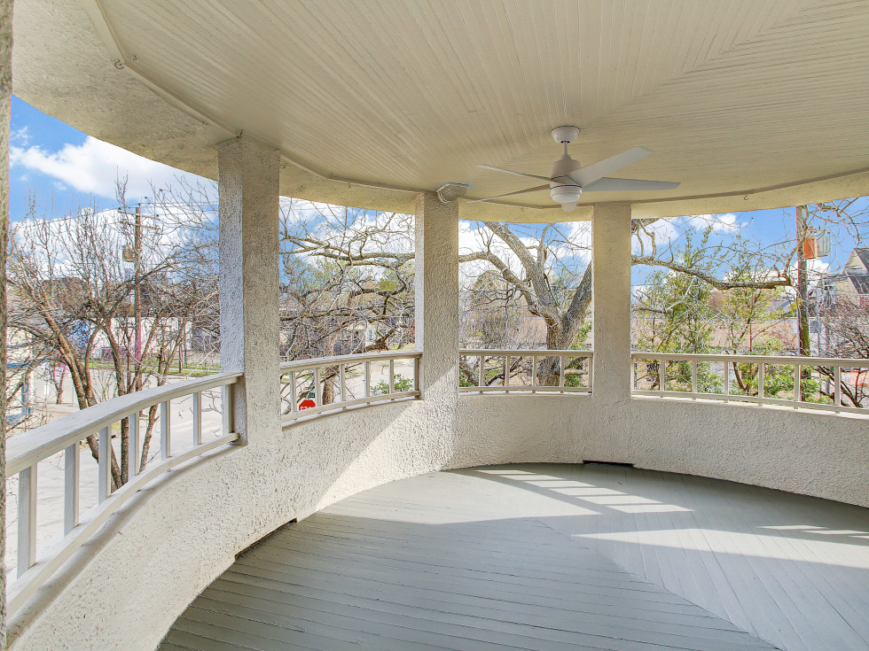 607 Harvard house for sale