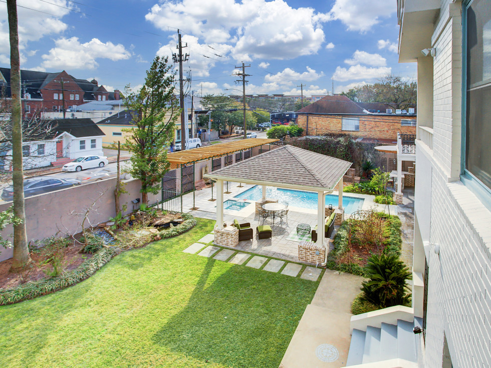 607 Harvard house for sale