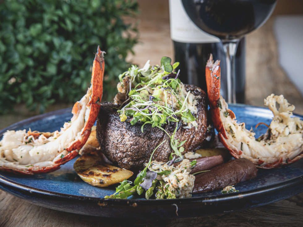 City Cellars HTX filet steak lobster