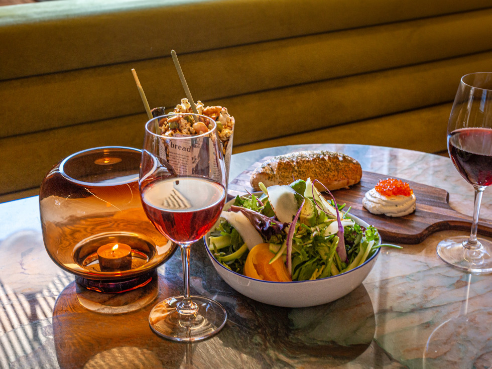 Lees Den food and wine