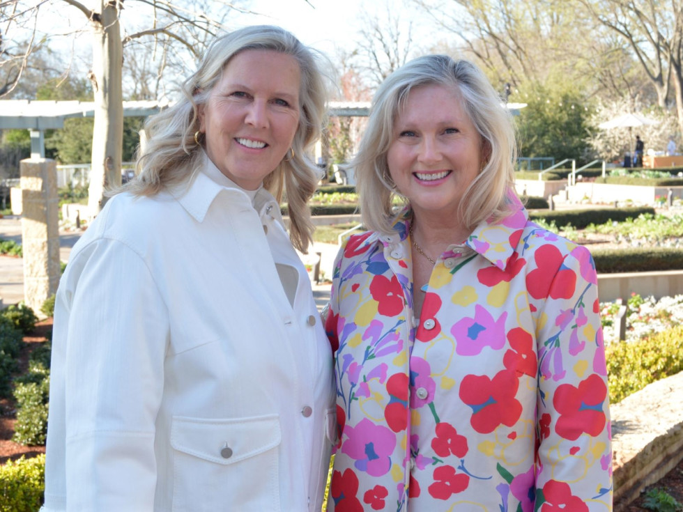 Caroline Gehan, Natalie Dossett