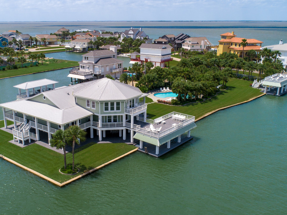 16502 Bayfront Dr. Galveston Welcome Wilson home