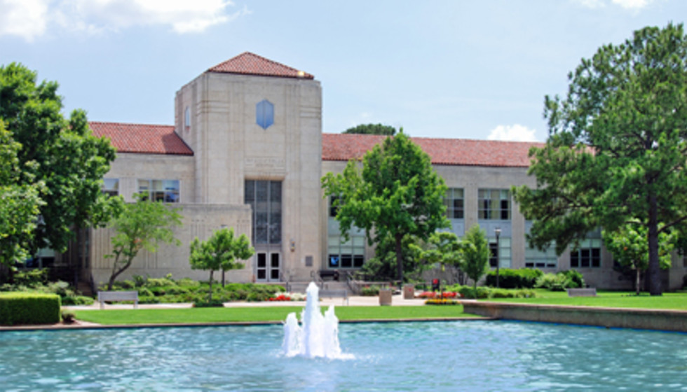 university of houston campus tour